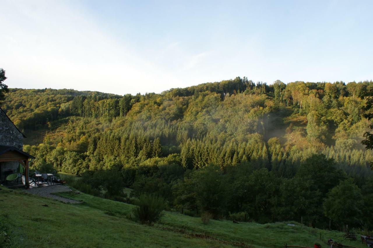 Le Gite De Chomet La Tour-dʼAuvergne Buitenkant foto