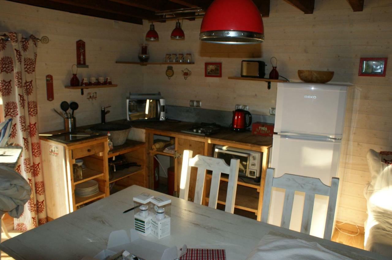 Le Gite De Chomet La Tour-dʼAuvergne Buitenkant foto